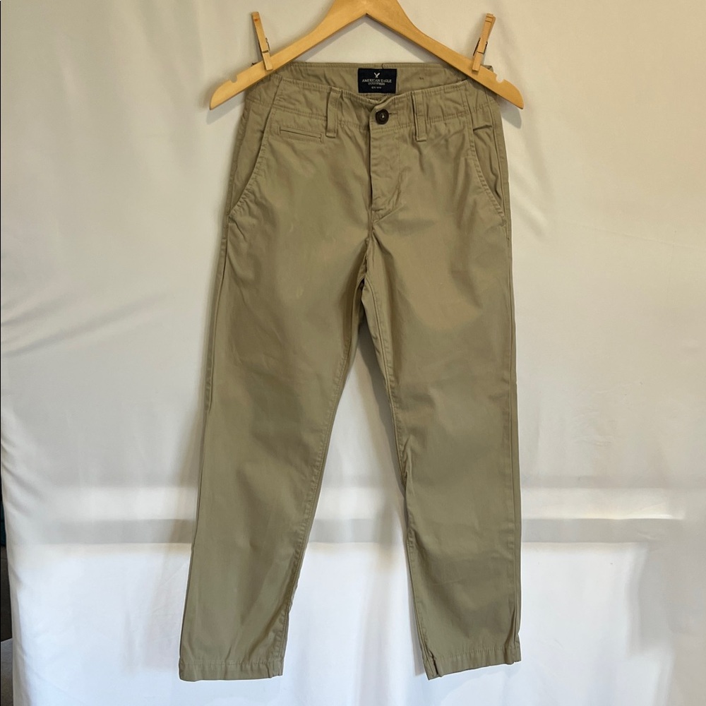 American Eagle Outfitters Olive Chinos